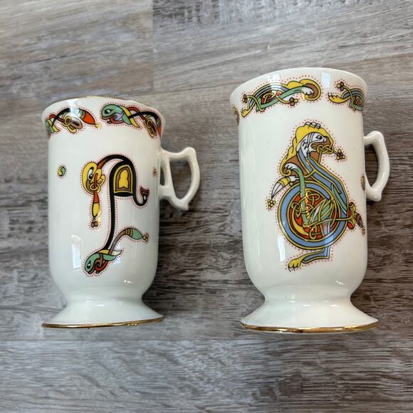 Royal Tara Ireland Celtic Book of Kells Fine Bone China Mug Set of 2 Gold Trim - Picture 1 of 6